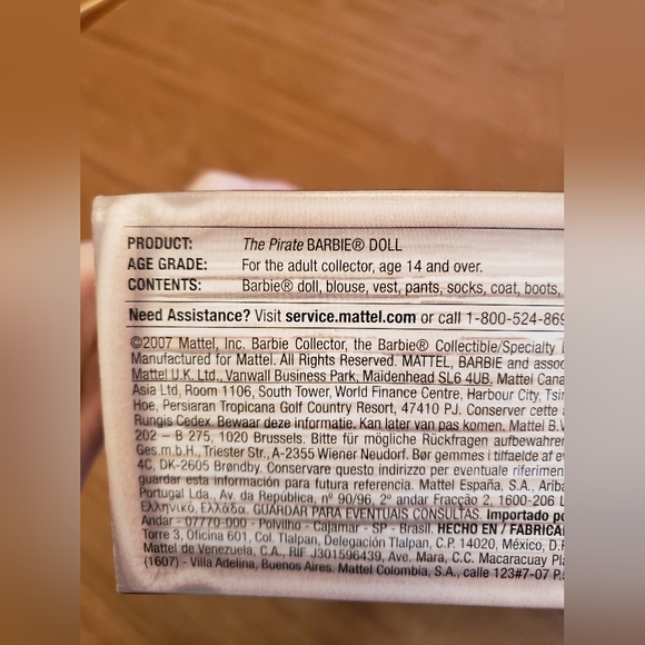 Collector's Gold Label 2007 "Pirate Barbie" - New w/ Certificate of Authenticity - Picture 12 of 15